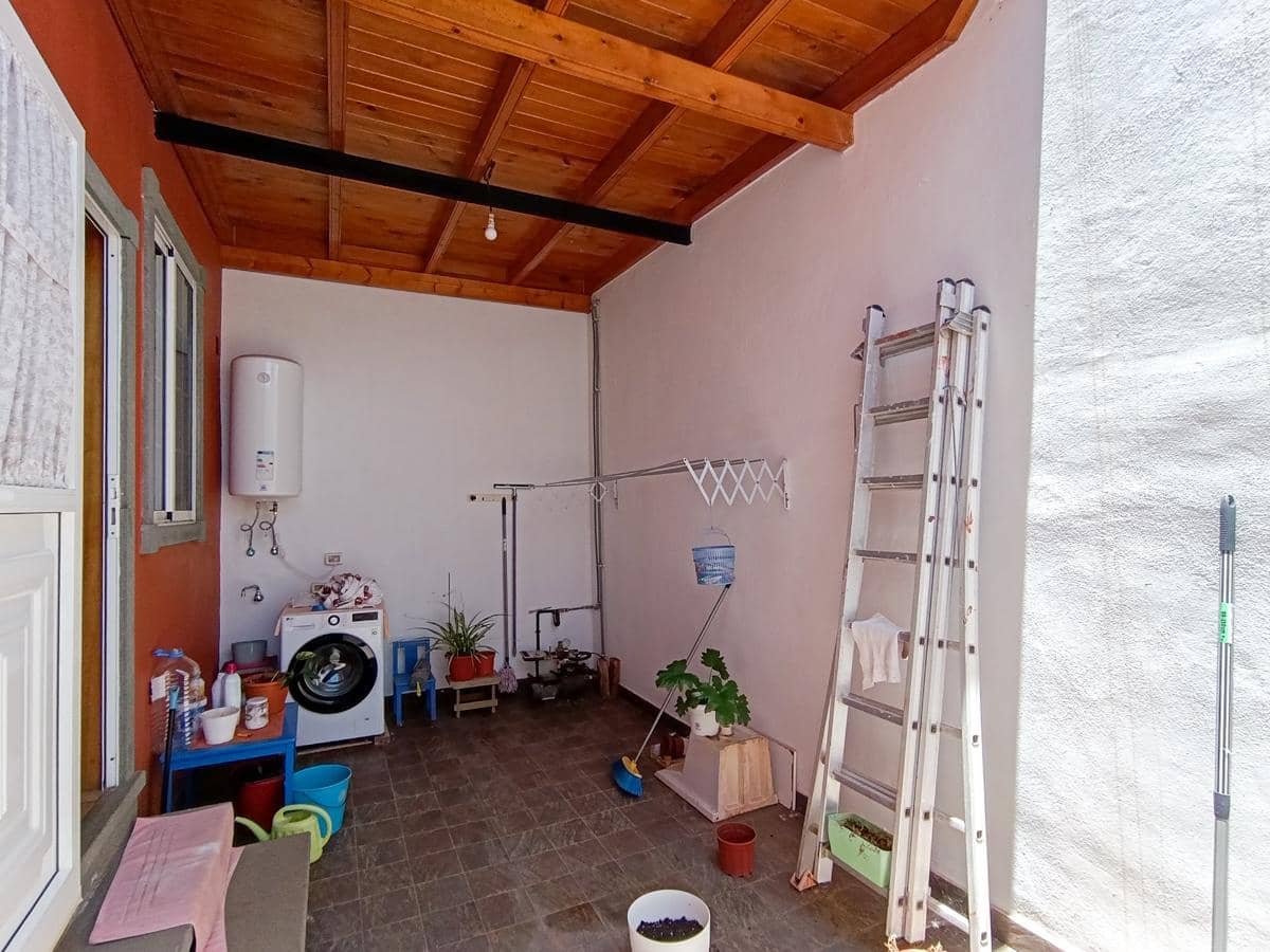 3 bedroom Villa for sale in San Cristobal de La Laguna - € 375,000 (Ref: 9972543)