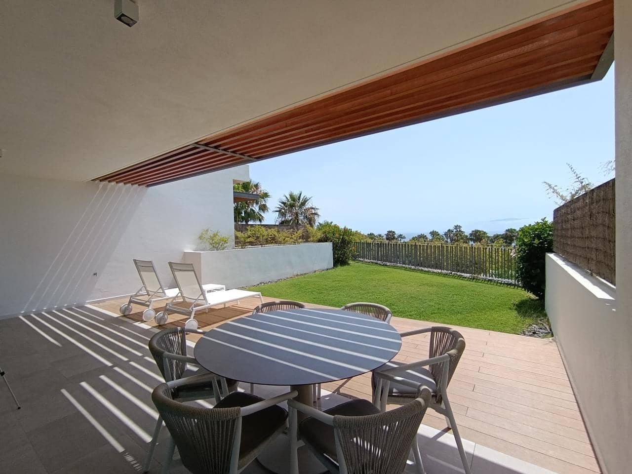 2 chambre Appartement à vendre à Guia de Isora - 1 100 000 € (Ref: 9999388)