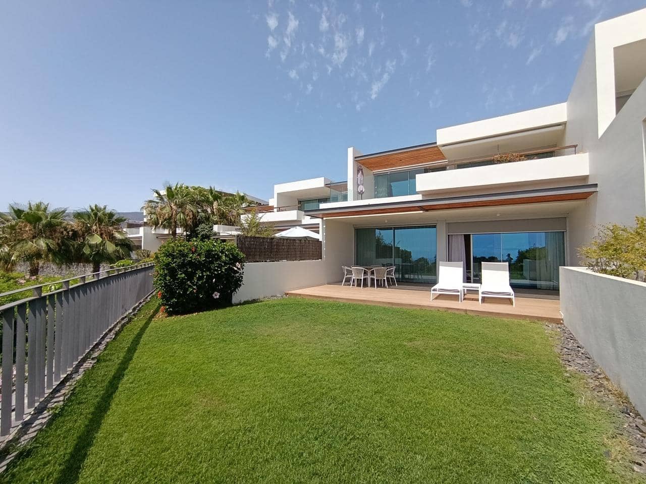 2 chambre Appartement à vendre à Guia de Isora - 1 100 000 € (Ref: 9999388)