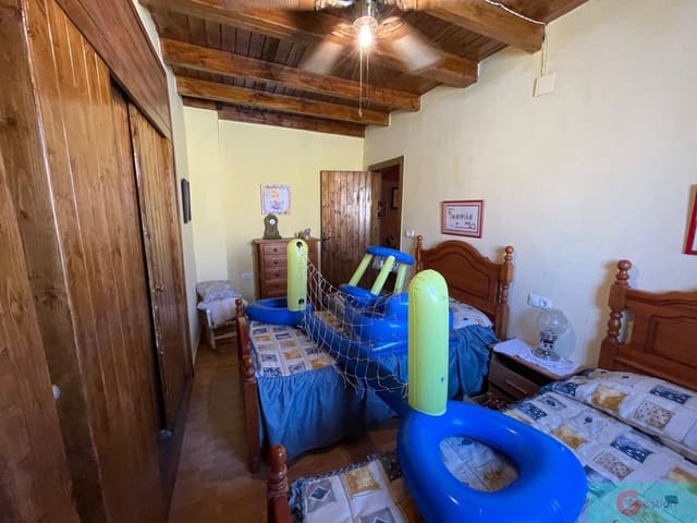 4 soveværelse Finca/Landehus til salg i Motril med swimmingpool garage - € 361.000 (Ref: 9119630)