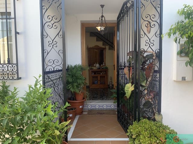 5 soveværelse Villa til salg i Salobreña med garage - € 259.000 (Ref: 9119644)