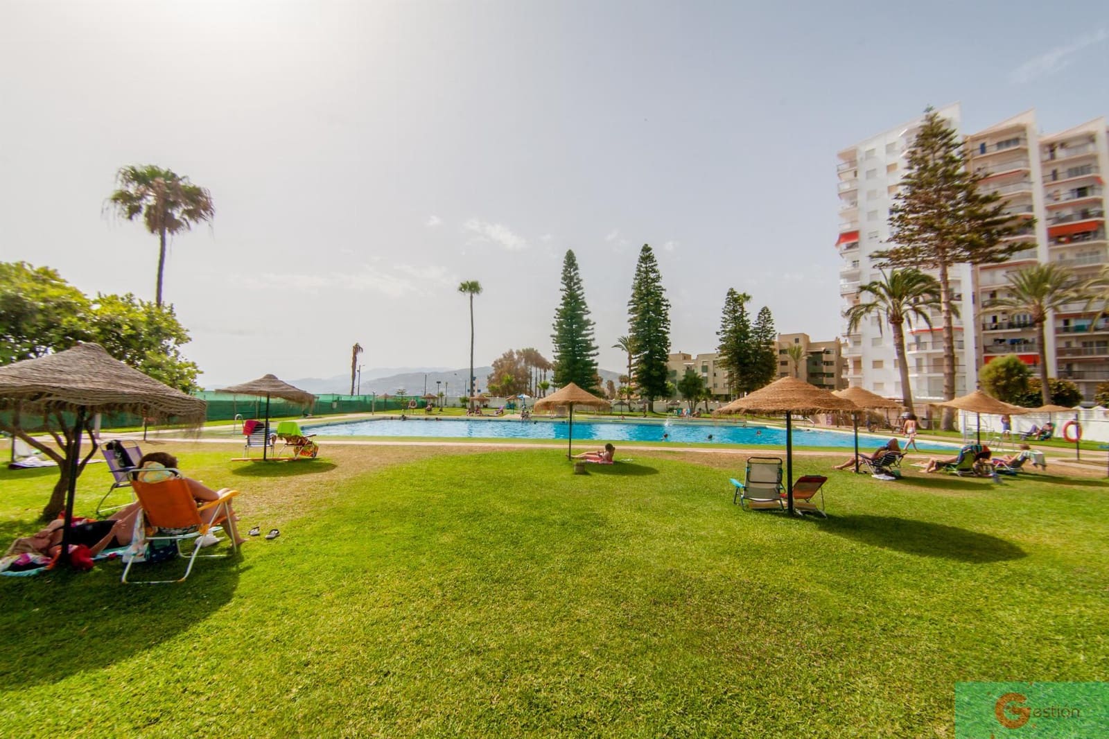 1 slaapkamer Appartement te koop in Salobrena met zwembad - € 190.000 (Ref: 9119648)