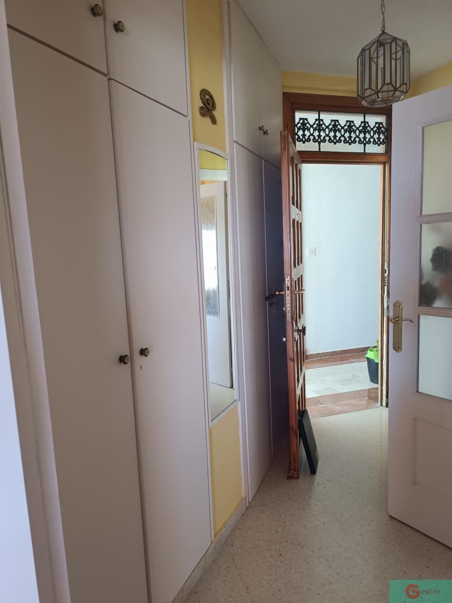 1 slaapkamer Appartement te koop in Salobrena met zwembad - € 190.000 (Ref: 9119648)