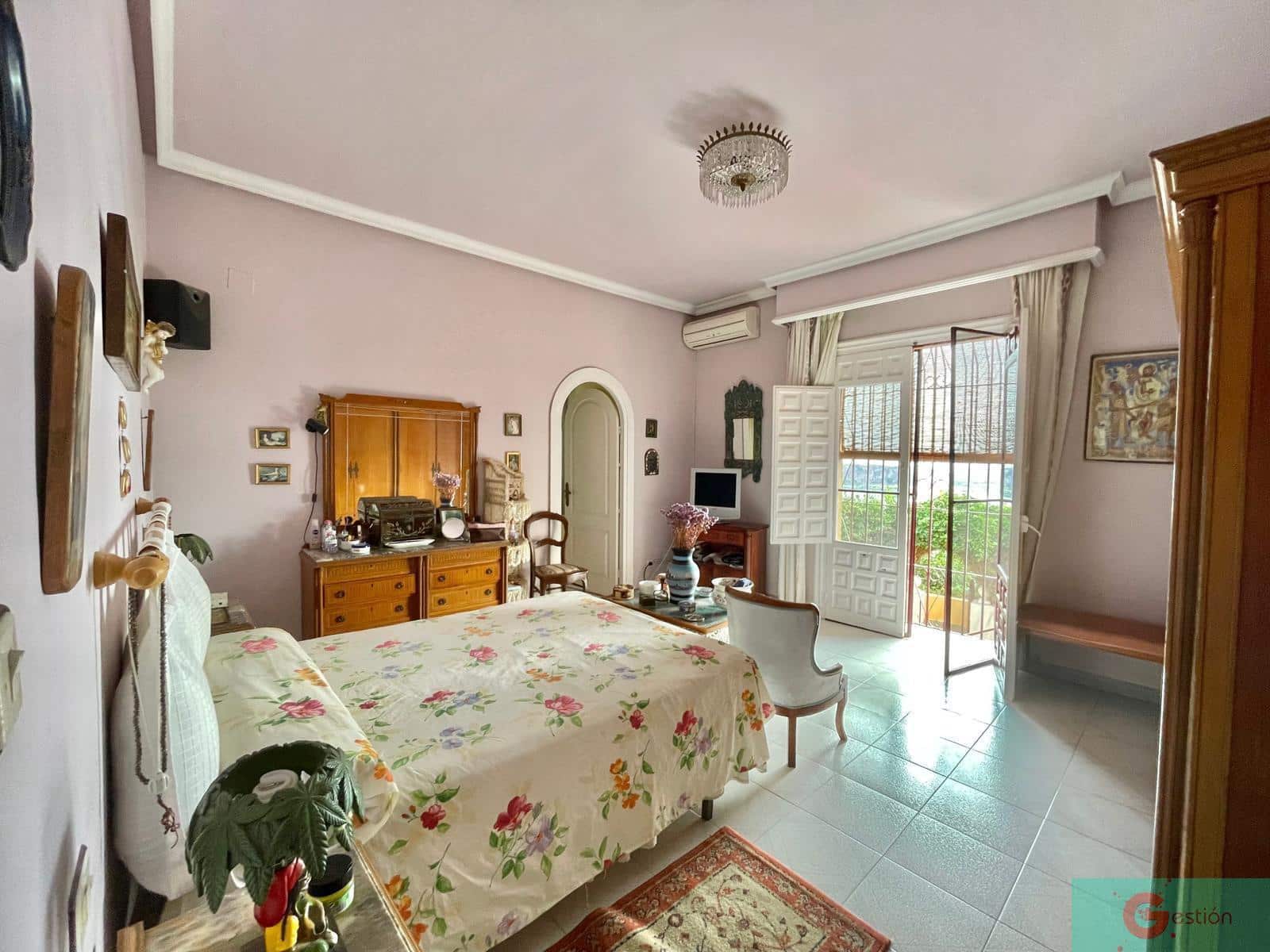 6 soveværelse Villa til salg i Salobrena med garage - € 395.000 (Ref: 9119651)