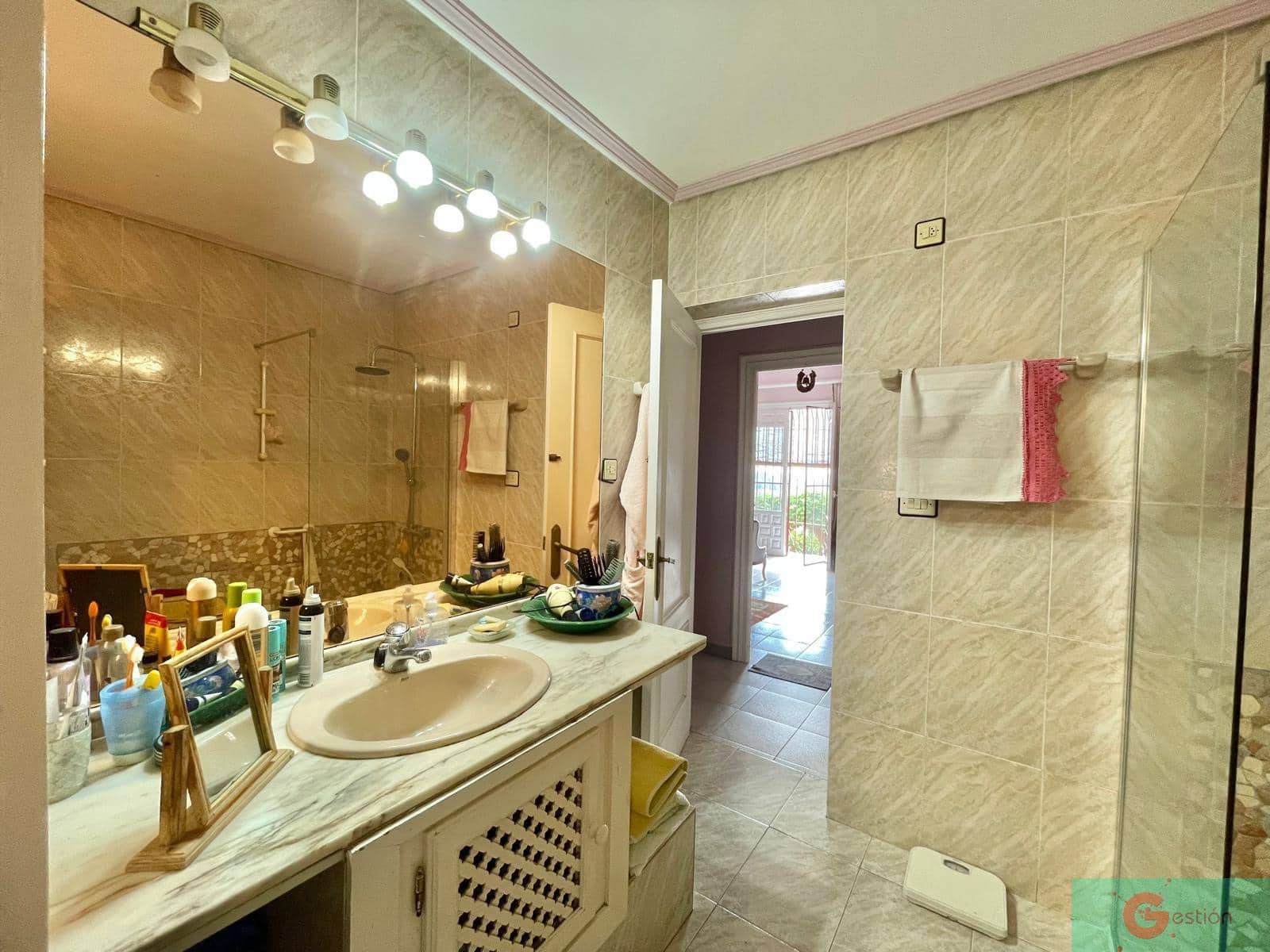 6 soveværelse Villa til salg i Salobrena med garage - € 395.000 (Ref: 9119651)