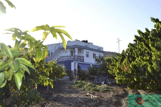 5 sypialnia Finka/Dom wiejski na sprzedaż w Salobreña z garażem - 300 000 € (Ref: 9119652)