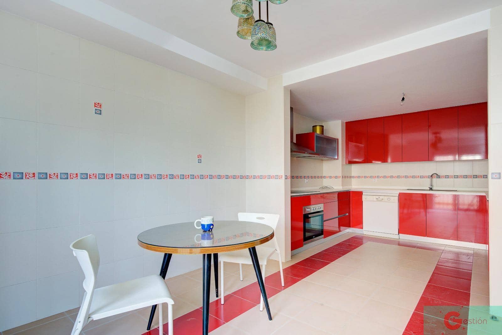 Villa zu verkaufen in Peligros mit Garage - 310.000 € (Ref: 9119661)