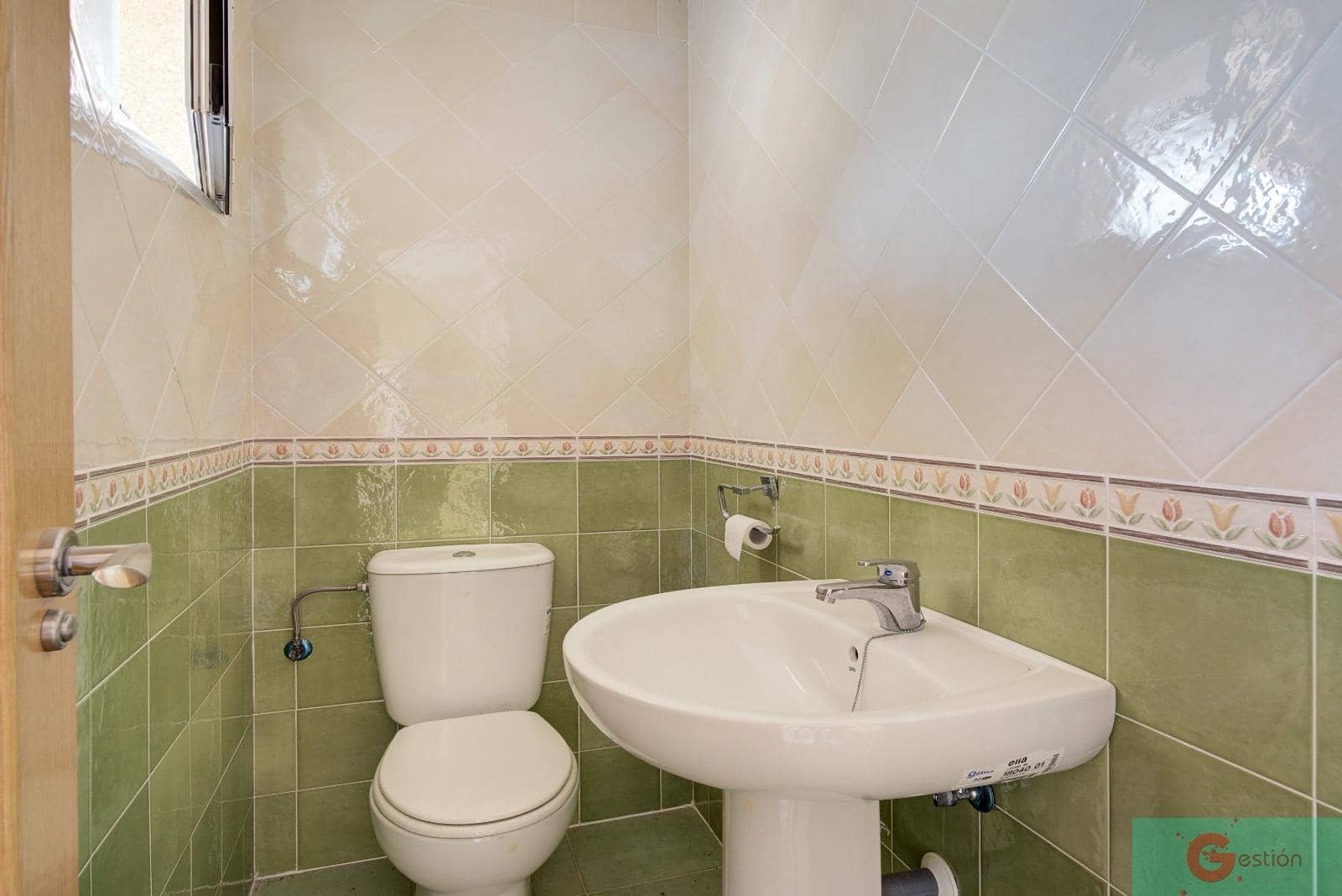 Villa zu verkaufen in Peligros mit Garage - 310.000 € (Ref: 9119661)