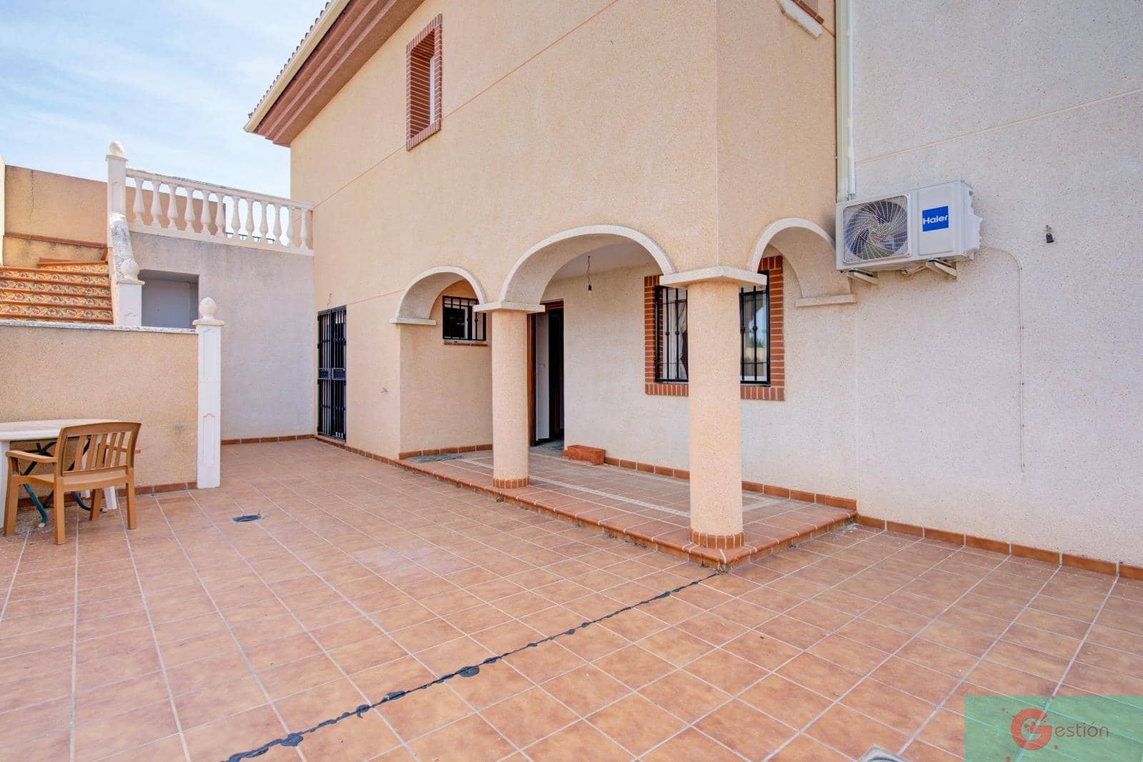 Villa zu verkaufen in Peligros mit Garage - 310.000 € (Ref: 9119661)