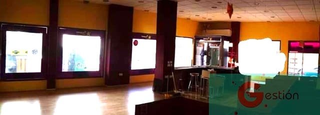 Kommersiell til salgs i Salobreña - € 150 000 (Ref: 9119676)