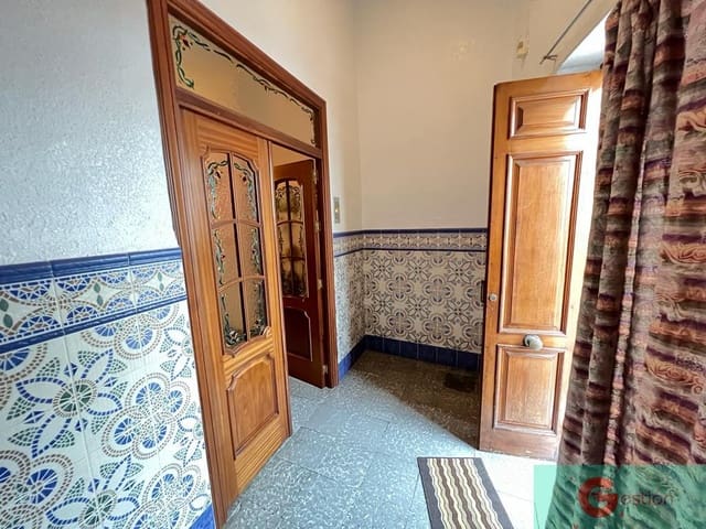 5 soverom Villa til salgs i Salobreña med garasje - € 389 000 (Ref: 9119696)