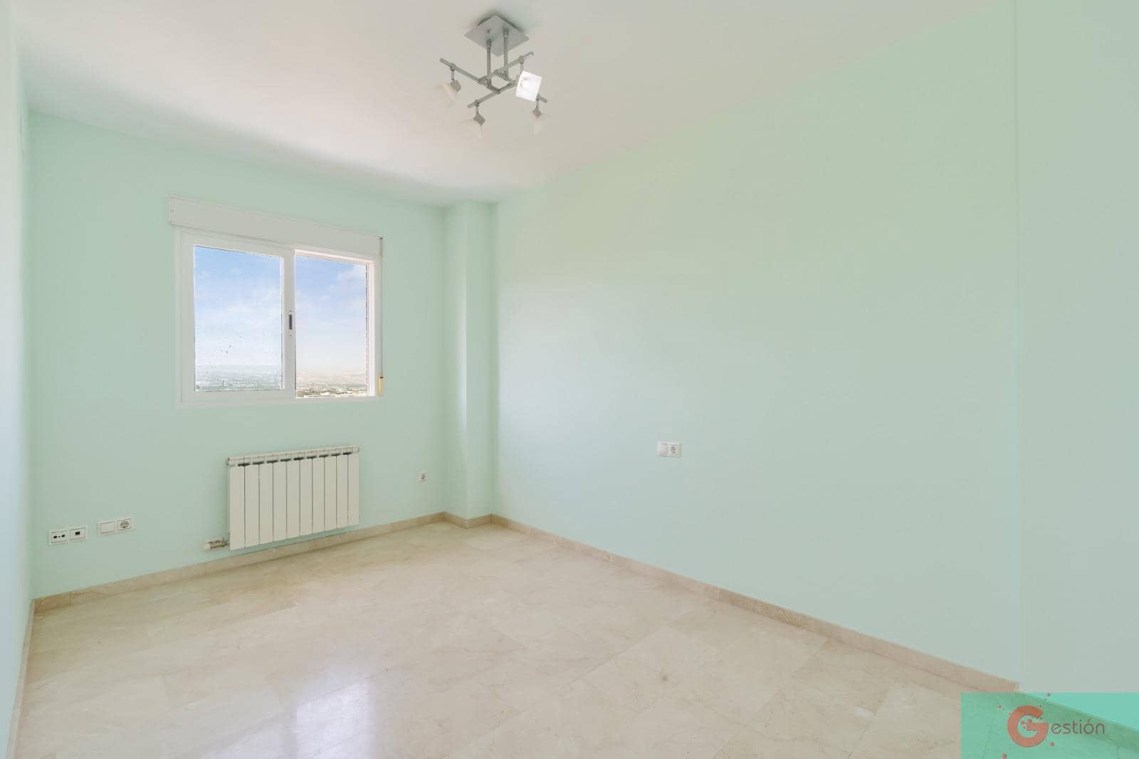 4 sovrum Villa till salu i Peligros med pool - 325 000 € (Ref: 9219393)