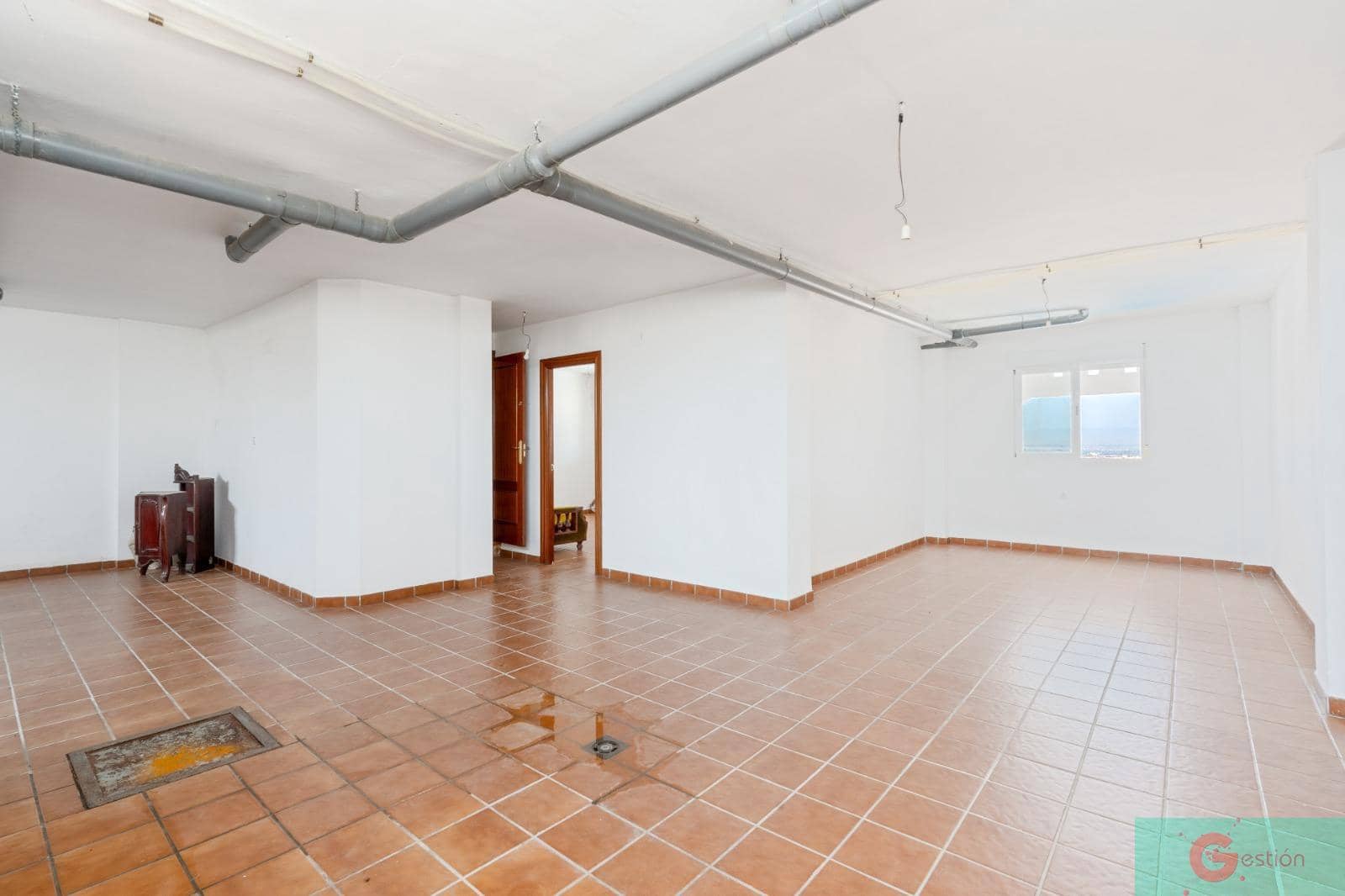 4 sovrum Villa till salu i Peligros med pool - 325 000 € (Ref: 9219393)