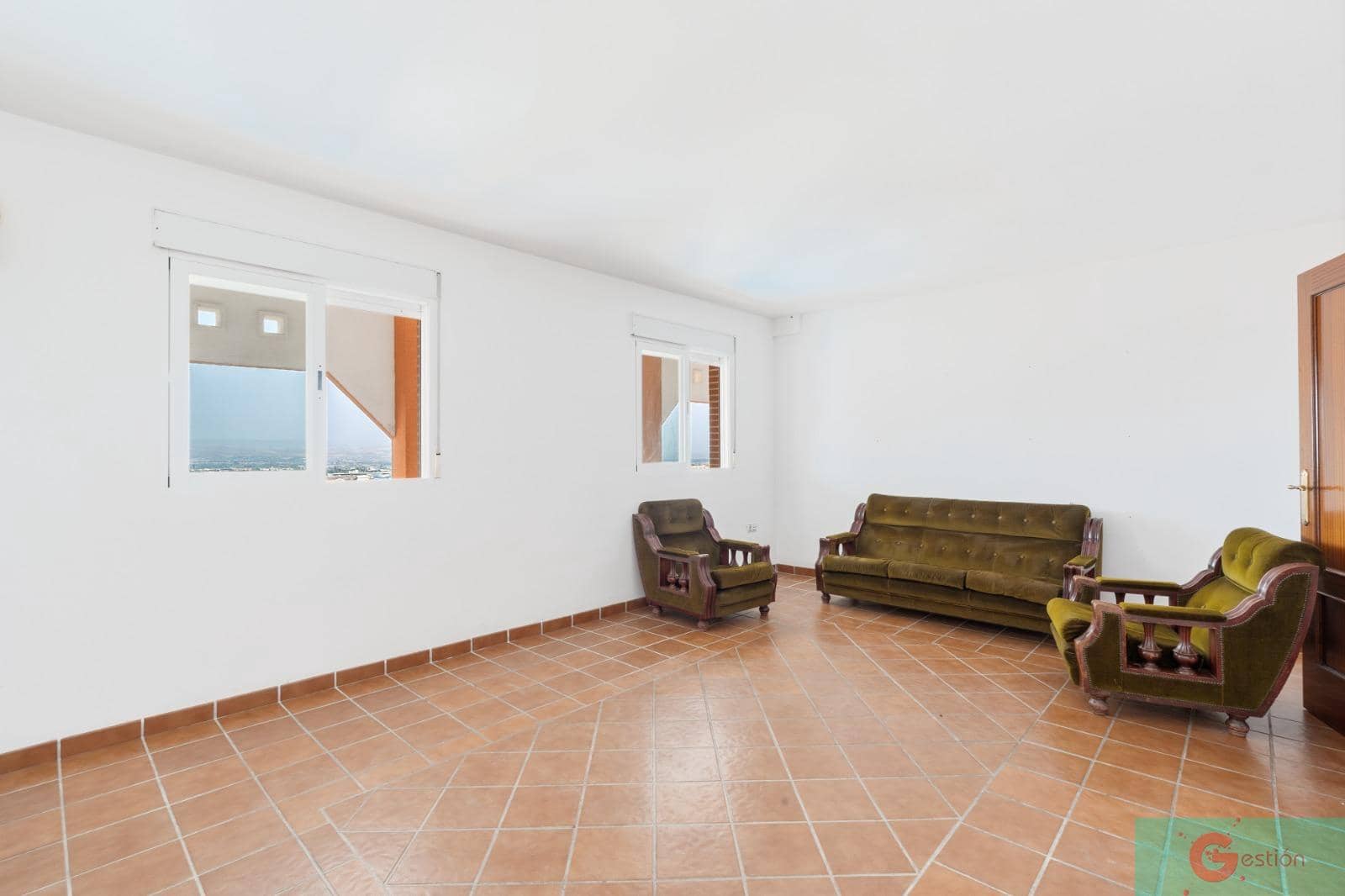 4 sovrum Villa till salu i Peligros med pool - 325 000 € (Ref: 9219393)