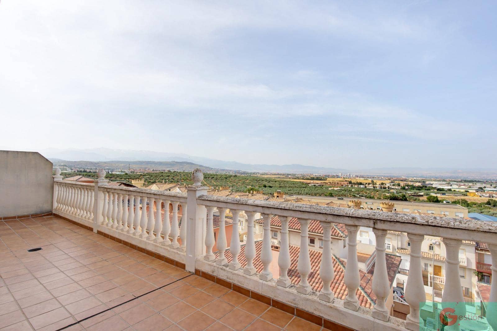 4 sovrum Villa till salu i Peligros med pool - 325 000 € (Ref: 9219393)