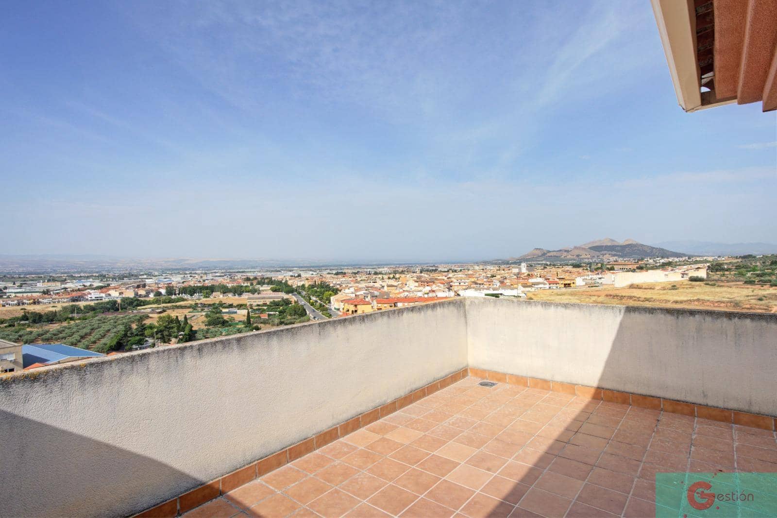 4 sovrum Villa till salu i Peligros med pool - 325 000 € (Ref: 9219393)