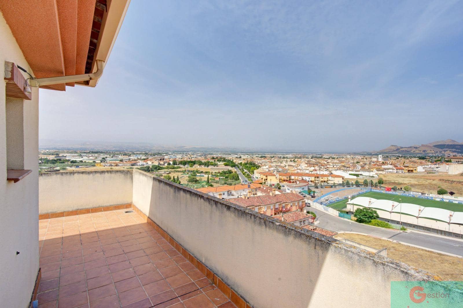 4 sovrum Villa till salu i Peligros med pool - 325 000 € (Ref: 9219393)