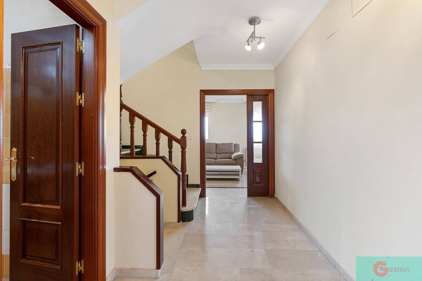 4 sovrum Villa till salu i Peligros med pool - 325 000 € (Ref: 9219393)