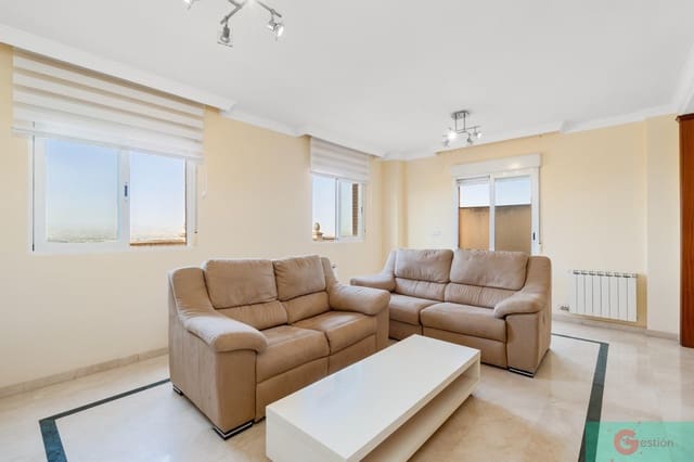 4 quarto Moradia para venda em Peligros com piscina - 325 000 € (Ref: 9219393)