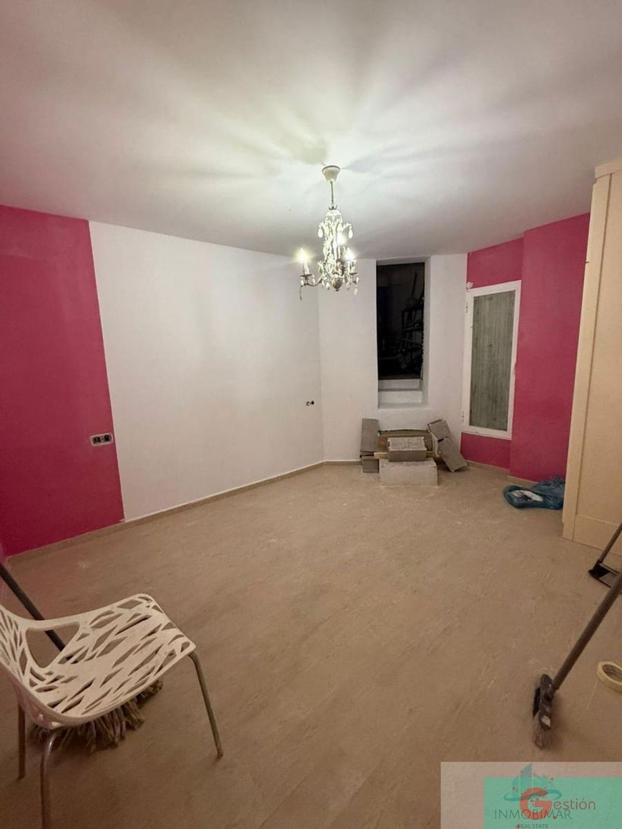 5 quarto Moradia para venda em Salobrena com piscina garagem - 480 000 € (Ref: 9219400)