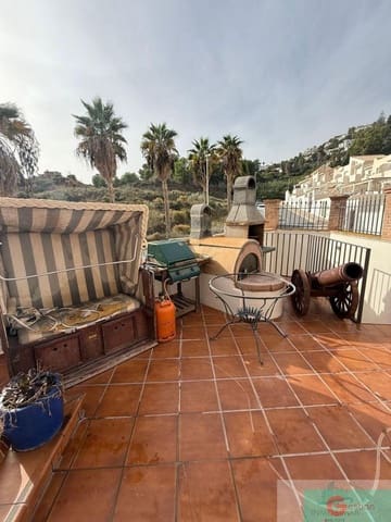 5 sypialnia Willa na sprzedaż w Salobreña z basenem garażem - 480 000 € (Ref: 9219400)