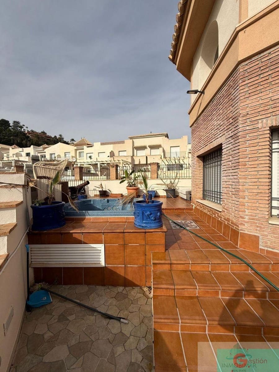 5 quarto Moradia para venda em Salobrena com piscina garagem - 480 000 € (Ref: 9219400)