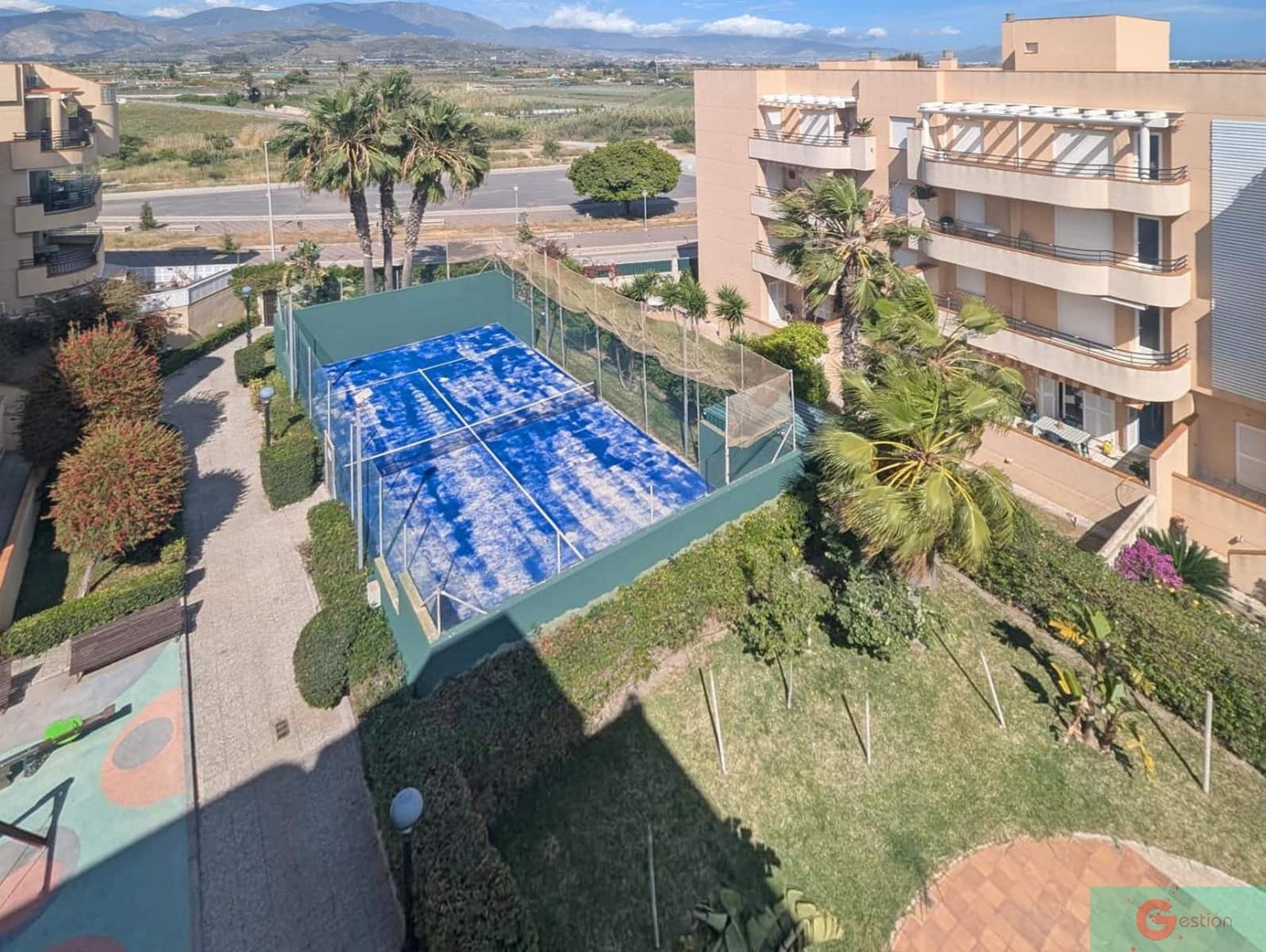 Apartamento de 2 habitaciones en Salobreña en venta con piscina - 300.000 € (Ref: 9242938)