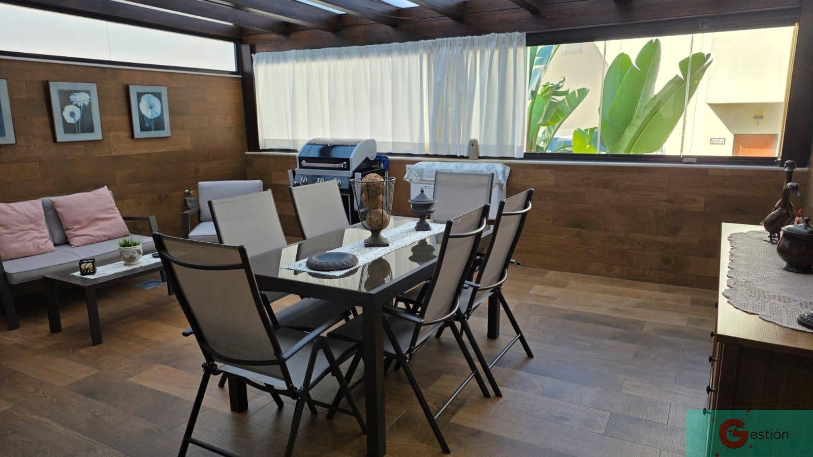 2 makuuhuone Huoneisto myytävänä paikassa Estepona mukana uima-altaan 
autotalli - 350 000 € (Ref: 9341766)