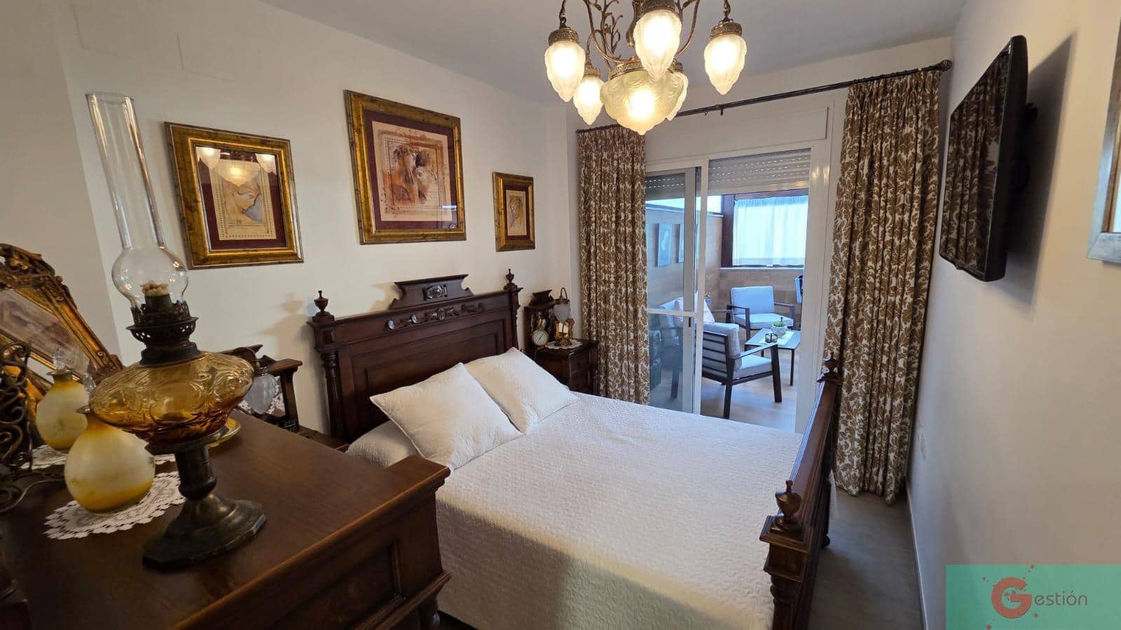 2 makuuhuone Huoneisto myytävänä paikassa Estepona mukana uima-altaan 
autotalli - 350 000 € (Ref: 9341766)