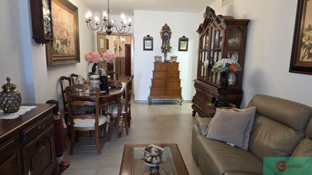 2 makuuhuone Huoneisto myytävänä paikassa Parque Central, Estepona mukana uima-altaan 
autotalli - 350 000 € (Ref: 9341766)