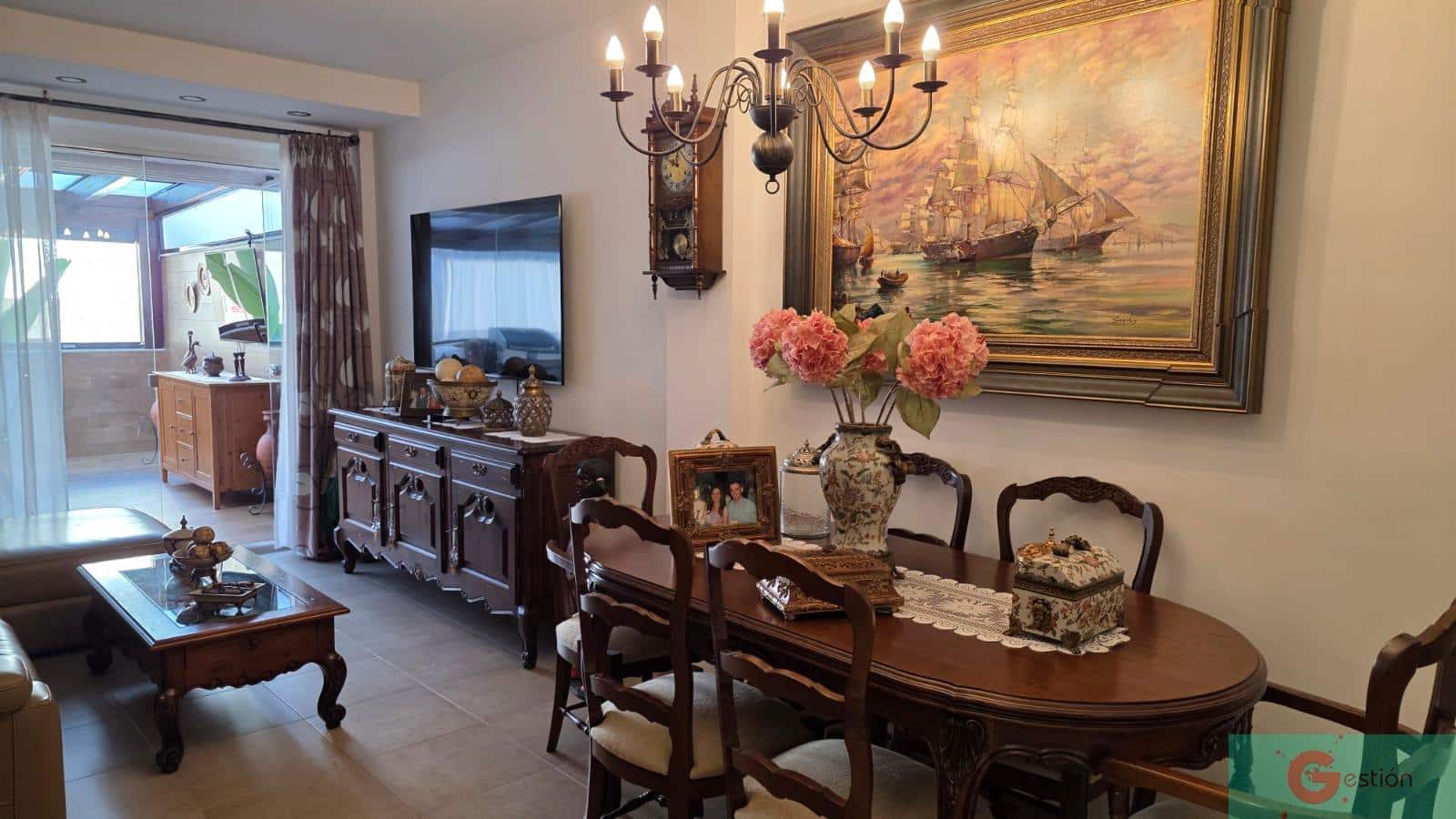 2 makuuhuone Huoneisto myytävänä paikassa Estepona mukana uima-altaan 
autotalli - 350 000 € (Ref: 9341766)