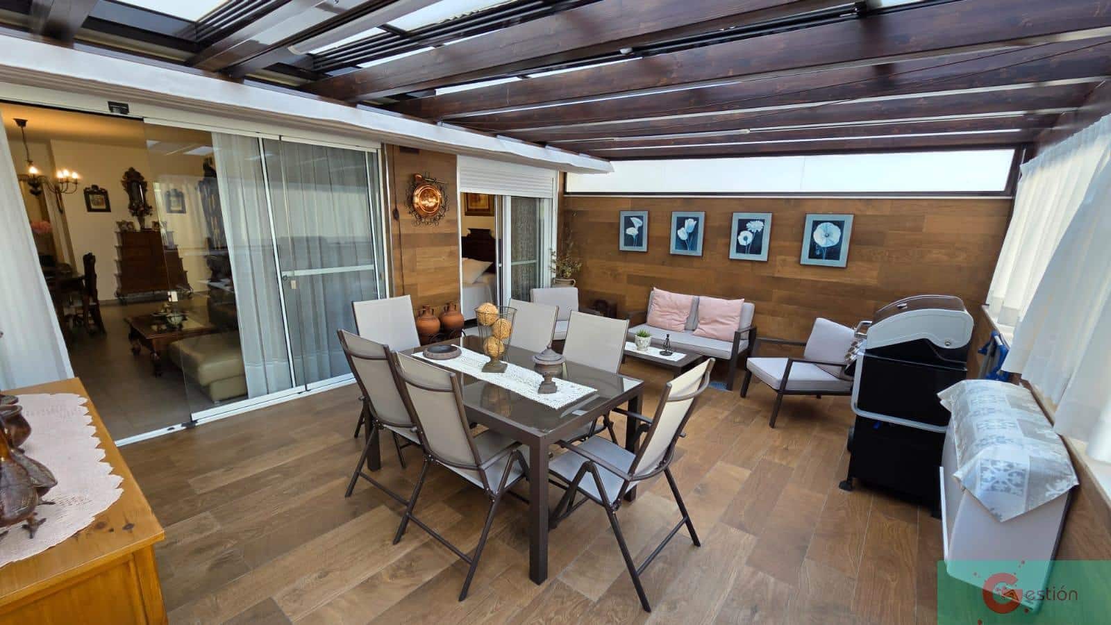 2 makuuhuone Huoneisto myytävänä paikassa Estepona mukana uima-altaan 
autotalli - 350 000 € (Ref: 9341766)