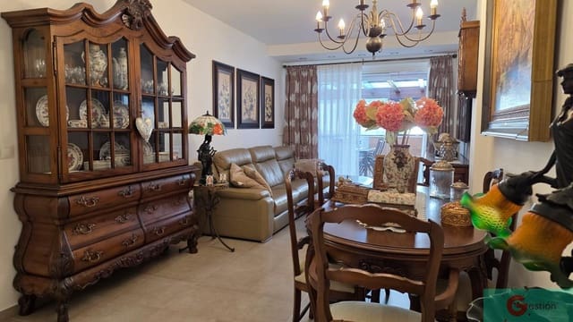 2 makuuhuone Huoneisto myytävänä paikassa Parque Central, Estepona mukana uima-altaan 
autotalli - 350 000 € (Ref: 9341766)