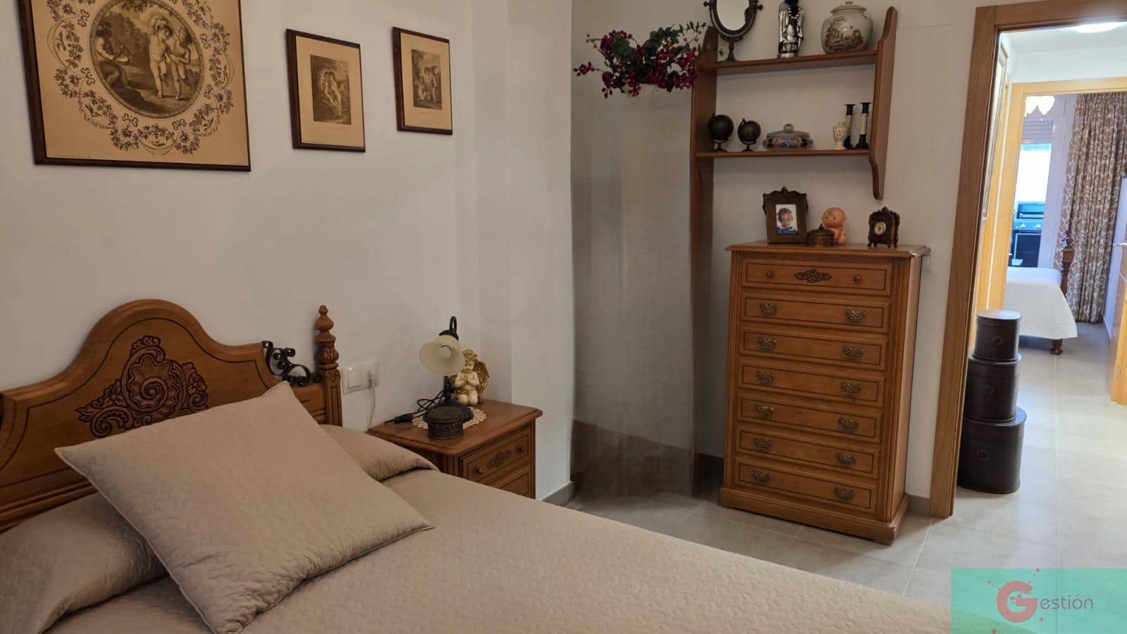 2 makuuhuone Huoneisto myytävänä paikassa Estepona mukana uima-altaan 
autotalli - 350 000 € (Ref: 9341766)