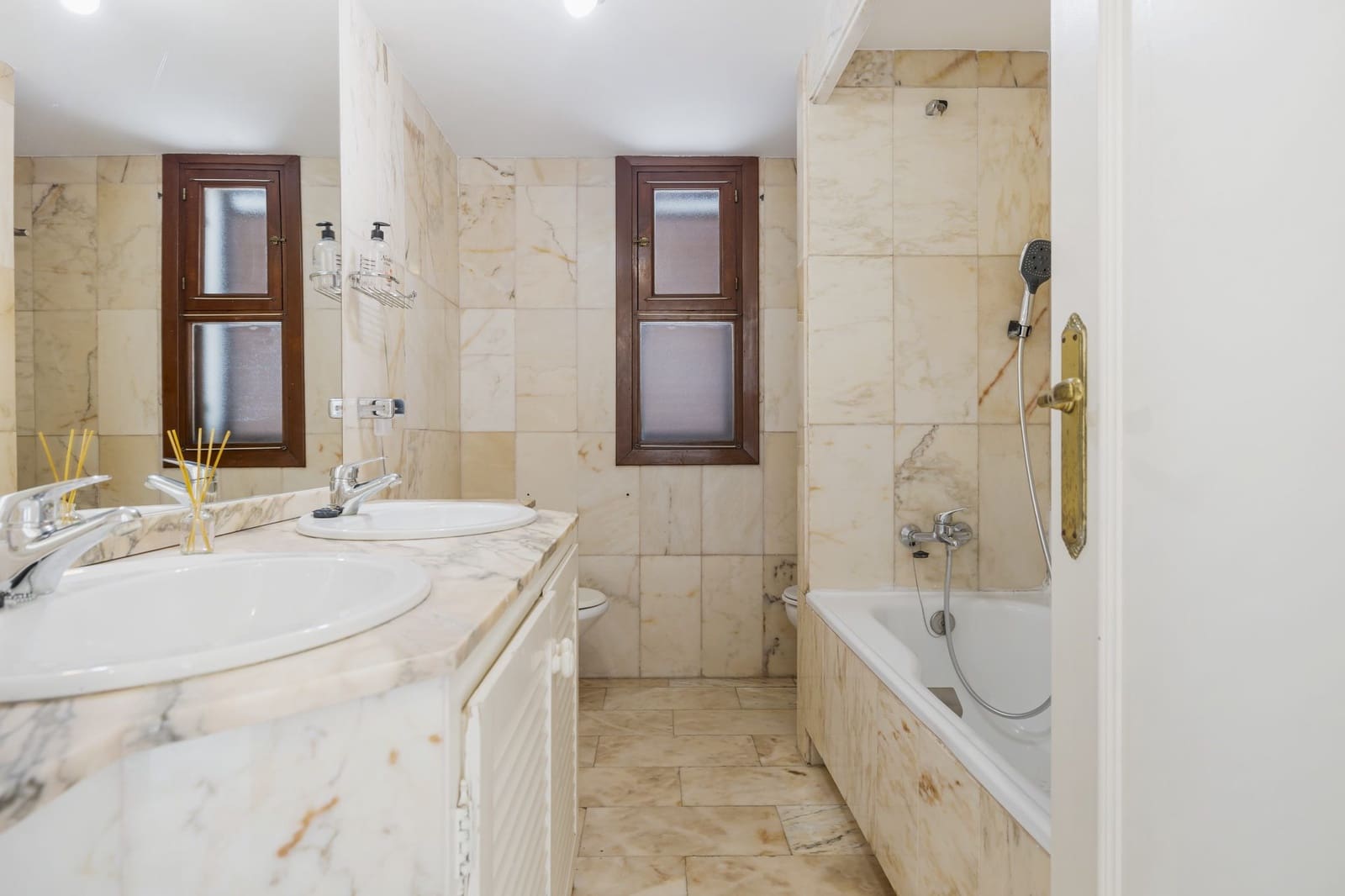 2 soveværelse Byhus til salg i Estepona - € 469.000 (Ref: 9928273)