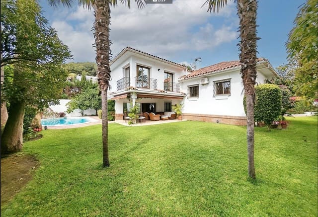 5 bedroom Villa for sale in Marbella with pool garage - € 3,900,000 (Ref: 9928274)