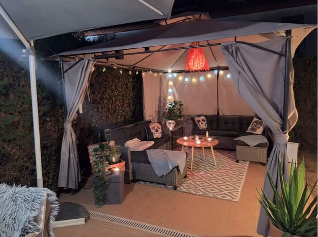 3 Zimmer Haus zu verkaufen in Mijas Costa, Mijas mit Pool Garage - 425.000 € (Ref: 9928275)