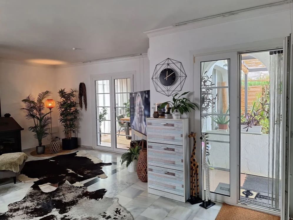 3 Zimmer Haus zu verkaufen in Mijas Costa mit Pool Garage - 425.000 € (Ref: 9928275)