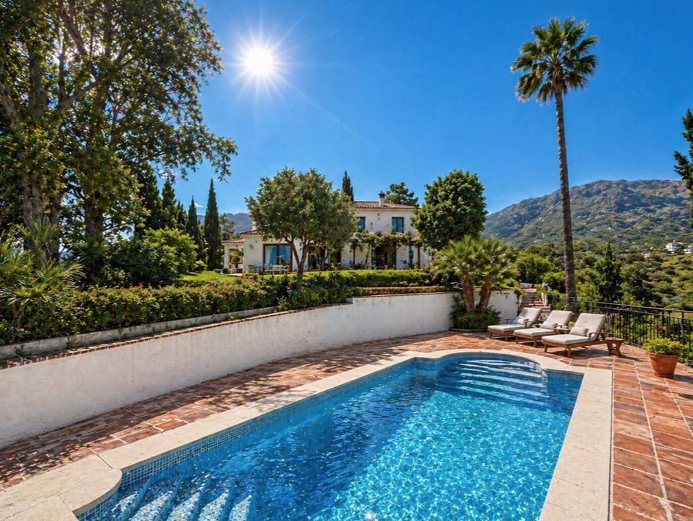 5 bedroom Finca/Country House for sale in Valtocado with garage - € 2,750,000 (Ref: 9928277)