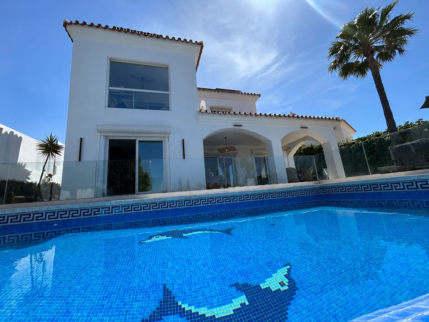 3 Zimmer Villa zu verkaufen in Riviera del Sol mit Pool Garage - 1.325.000 € (Ref: 9928278)