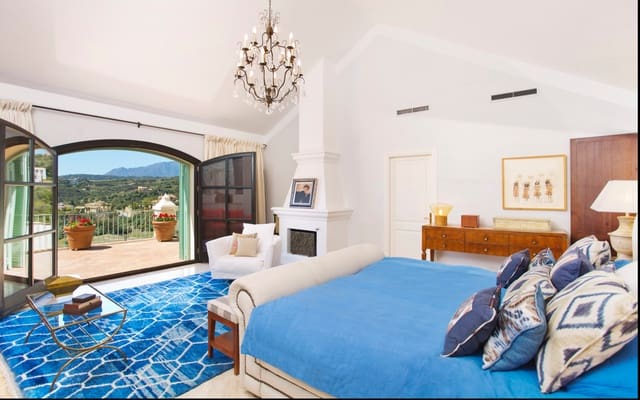 7 sypialnia Willa na sprzedaż w Marbella z basenem garażem - 3 700 000 € (Ref: 9928284)