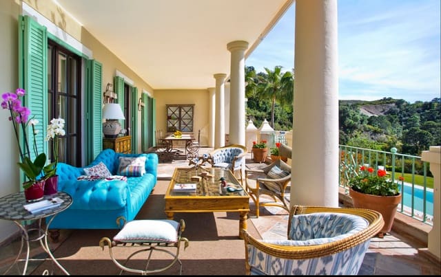 7 sypialnia Willa na sprzedaż w Marbella z basenem garażem - 3 700 000 € (Ref: 9928284)