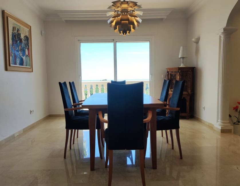 5 soverom Villa til salgs i Marbella med svømmebasseng garasje - € 2 400 000 (Ref: 9928285)