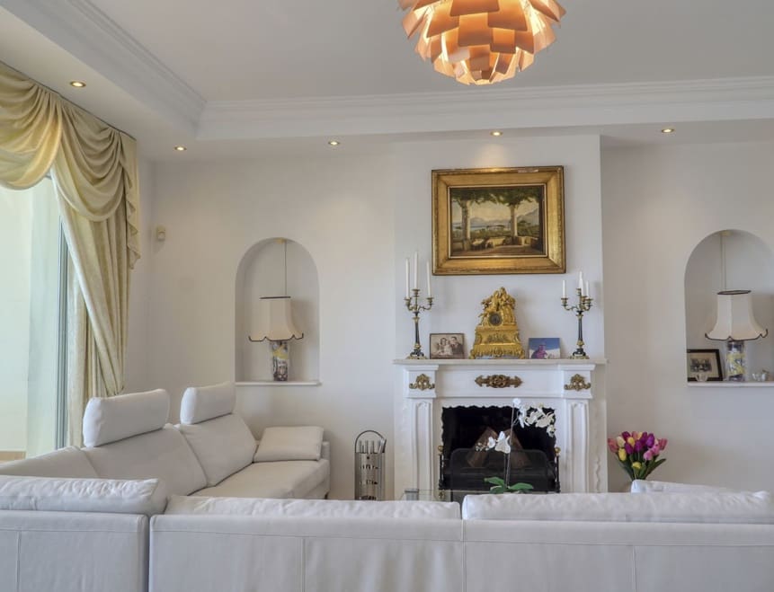 5 soverom Villa til salgs i Marbella med svømmebasseng garasje - € 2 400 000 (Ref: 9928285)