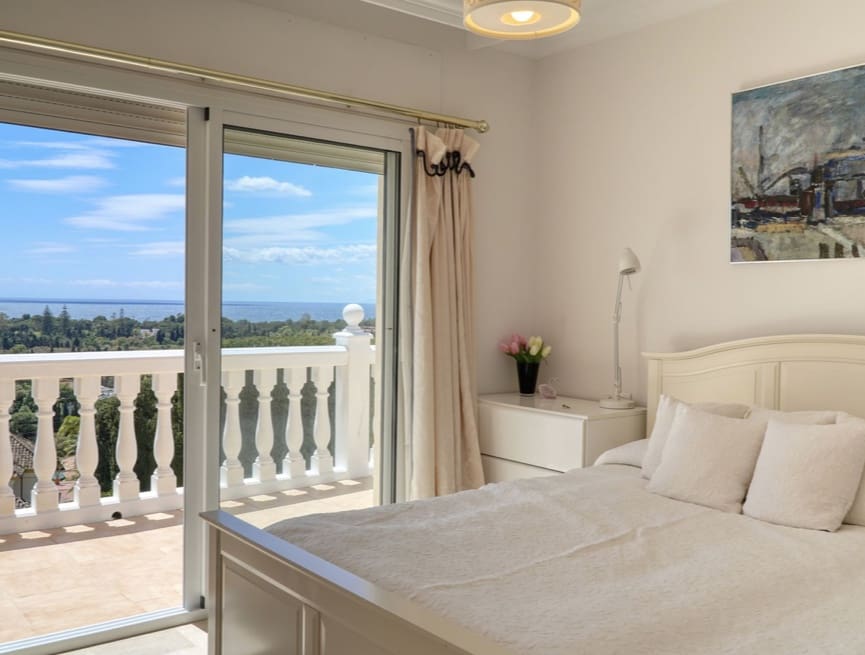 5 soverom Villa til salgs i Marbella med svømmebasseng garasje - € 2 400 000 (Ref: 9928285)
