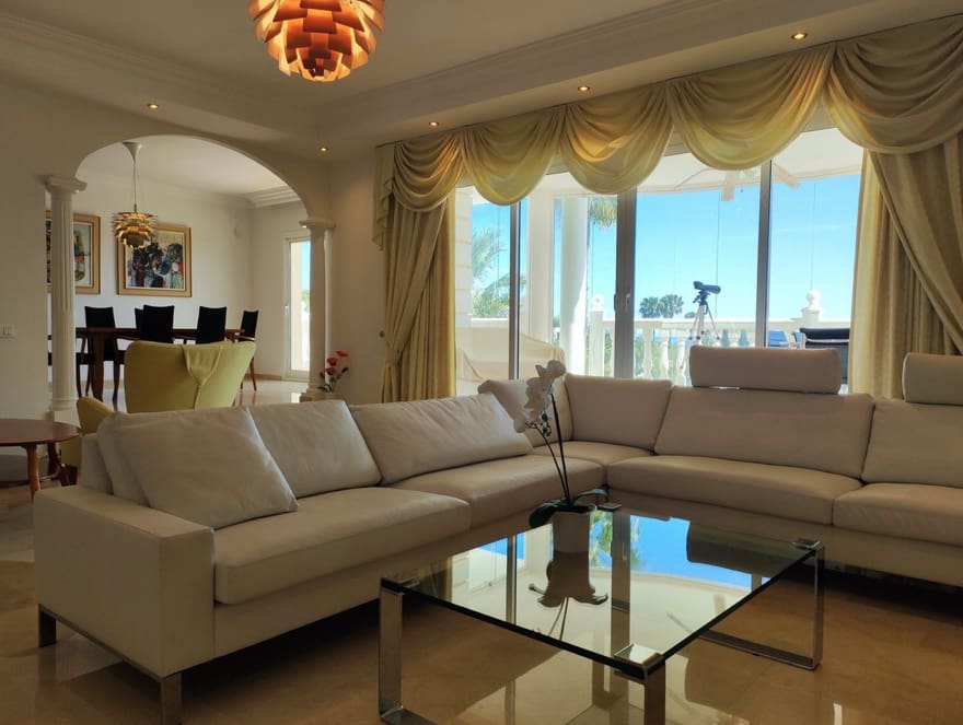 5 soverom Villa til salgs i Marbella med svømmebasseng garasje - € 2 400 000 (Ref: 9928285)