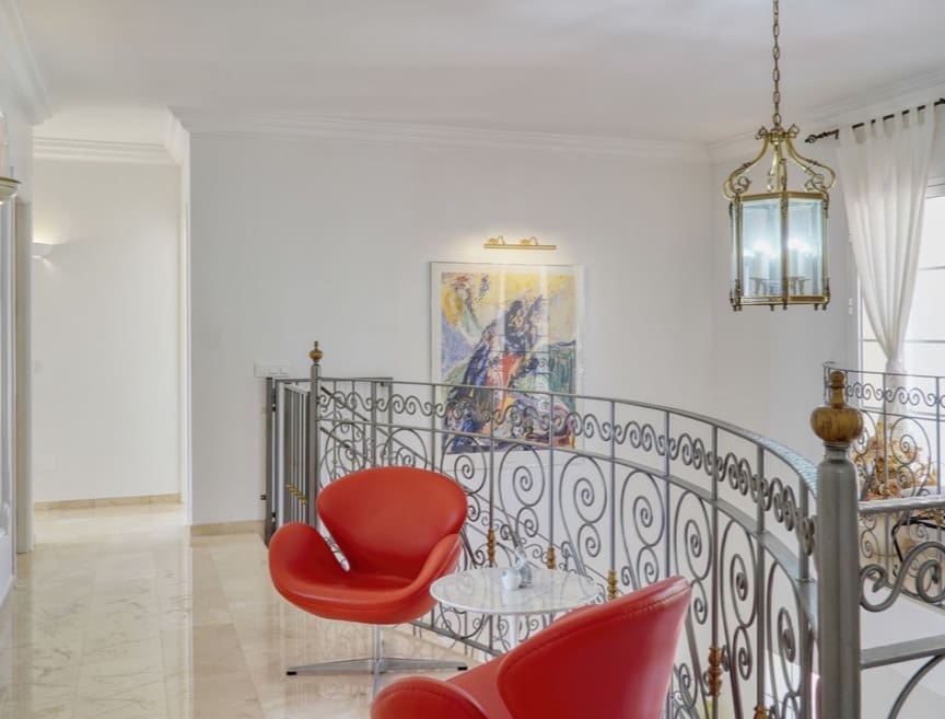 5 soverom Villa til salgs i Marbella med svømmebasseng garasje - € 2 400 000 (Ref: 9928285)