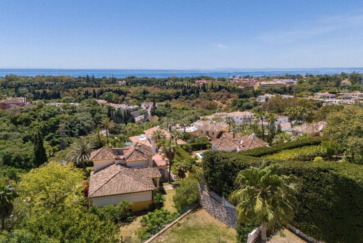 5 soverom Villa til salgs i Marbella med svømmebasseng garasje - € 2 400 000 (Ref: 9928285)