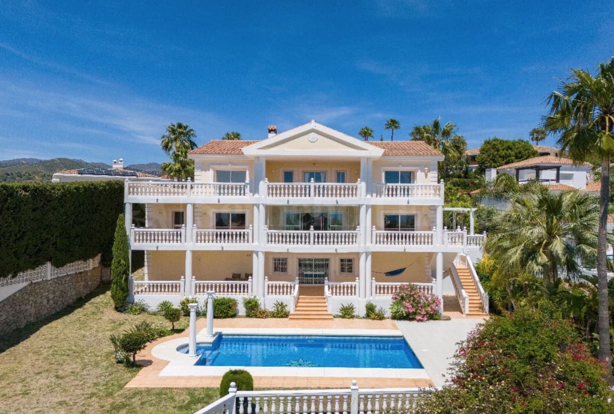 5 soverom Villa til salgs i Marbella med svømmebasseng garasje - € 2 400 000 (Ref: 9928285)