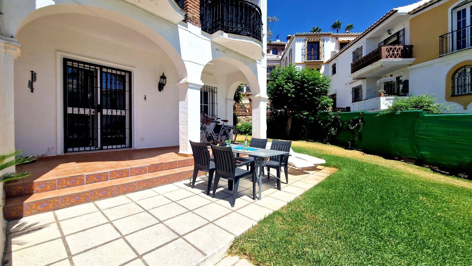 2 sovrum Hus till salu i Mijas Costa med pool - 340 000 € (Ref: 9930794)